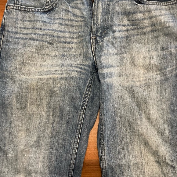 Four pairs of assorted Levi’s jeans (blue) one pair of black jeans - Picture 7 of 10